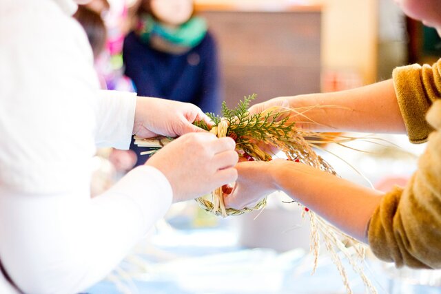 【暮らしの学校】藁からつくるしめ縄飾りのメイン画像